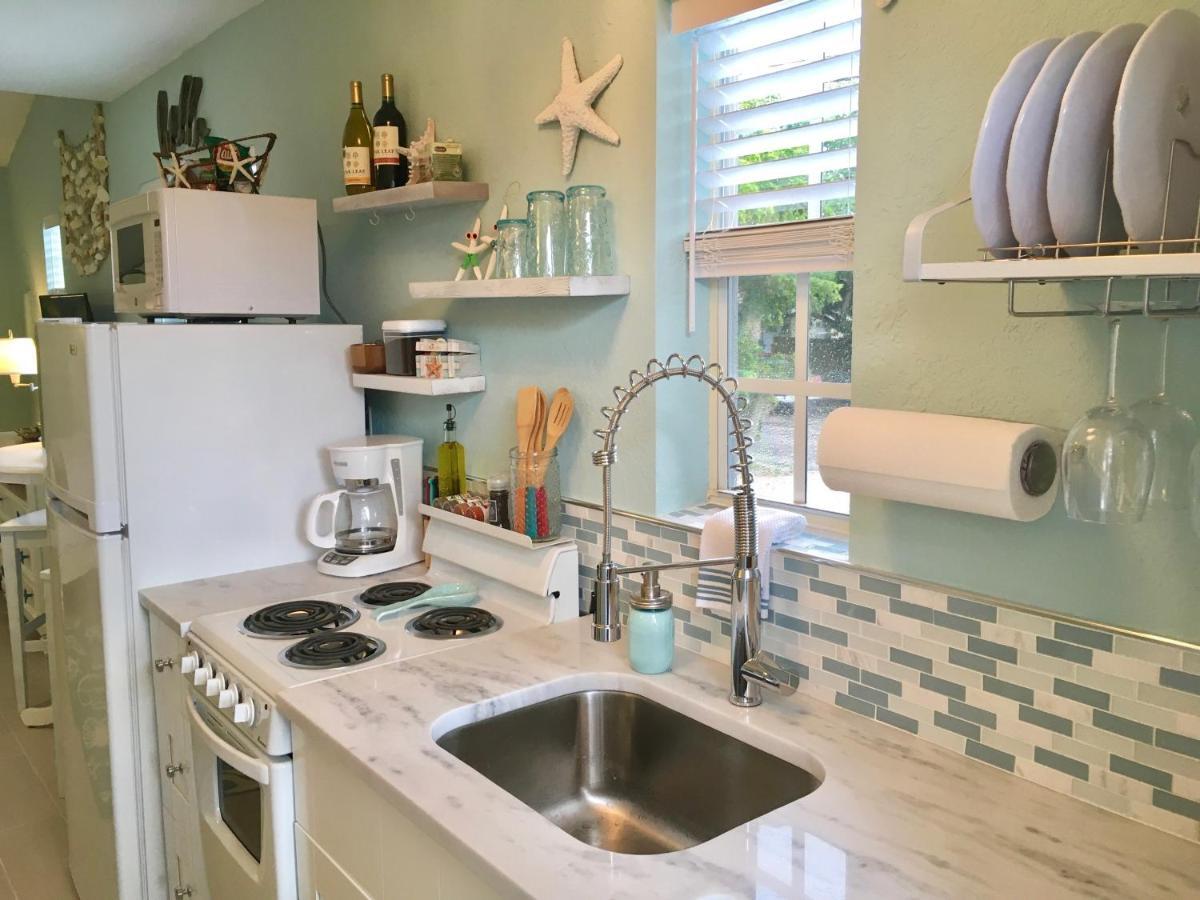 Coastal Studio Escape! Naples Exterior photo